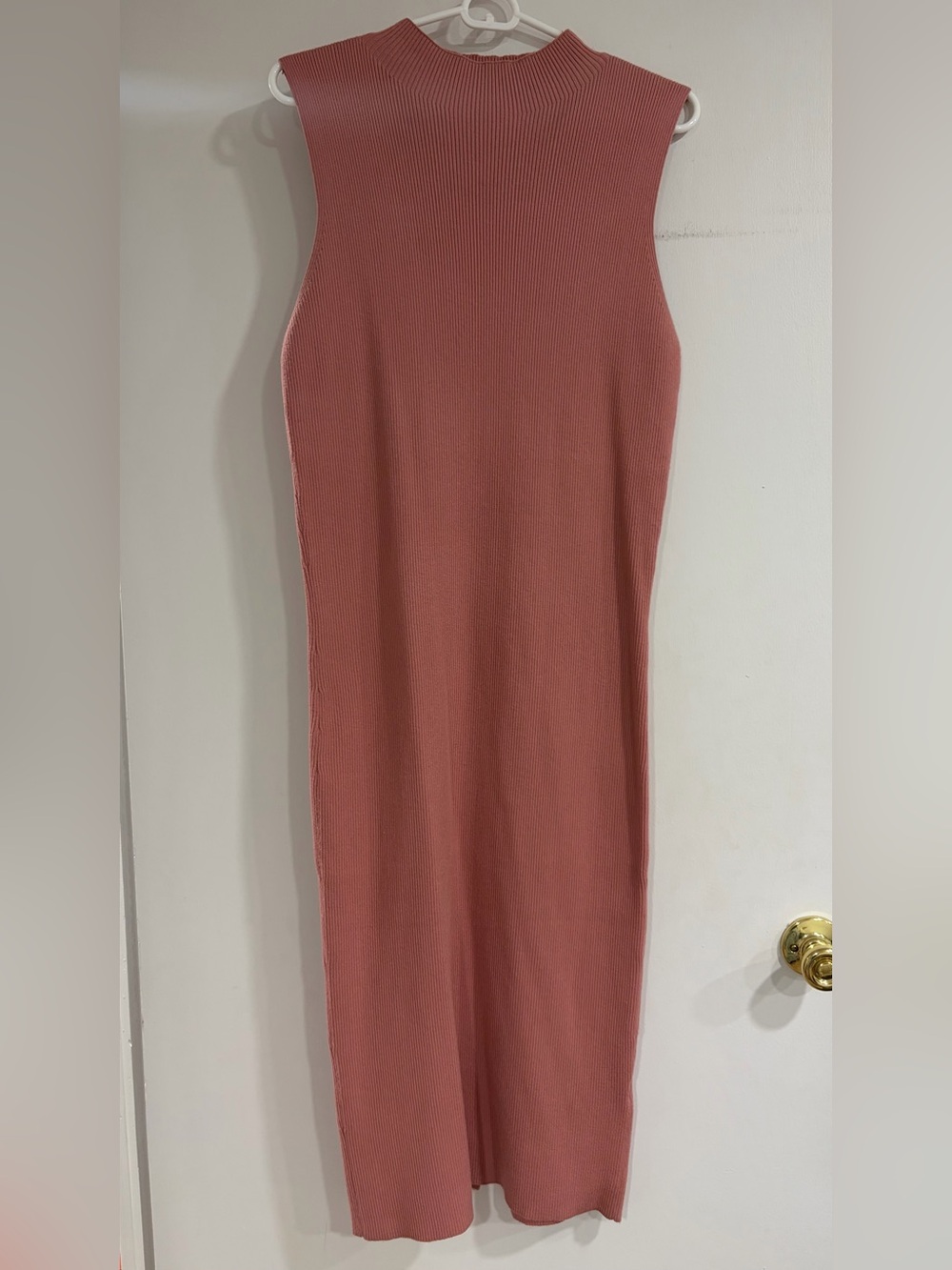 Express pink dress